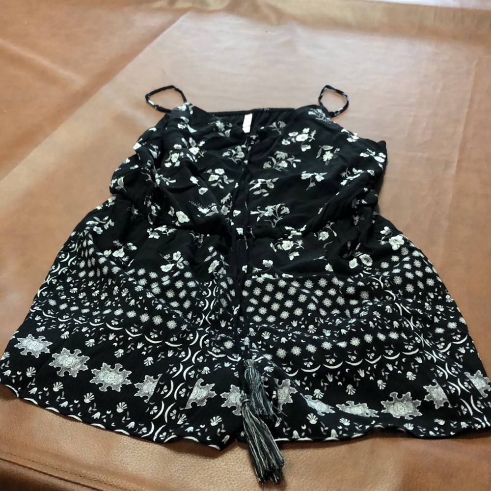 Romper-black and white-xhilaration size XL